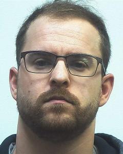 Quinton Scott Holle a registered Sex or Violent Offender of Indiana