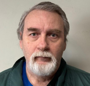 William E White a registered Sex or Violent Offender of Indiana