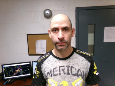 Joshua L Walker a registered Sex or Violent Offender of Indiana