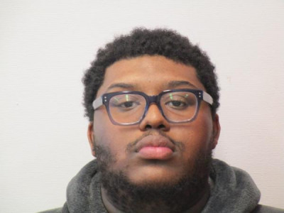 Aprell James Edmondson a registered Sex or Violent Offender of Indiana