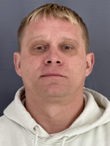 Justin Bruce Hively a registered Sex or Violent Offender of Indiana