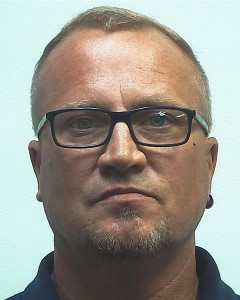 Robert Michael Thompson Jr a registered Sex or Violent Offender of Indiana