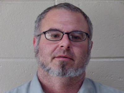 Billy D Taylor Jr a registered Sex or Violent Offender of Indiana