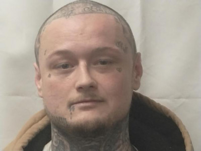 Jeremy L Henry a registered Sex or Violent Offender of Indiana
