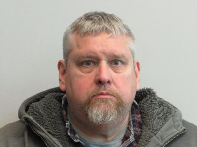 Thomas Charles Hire a registered Sex or Violent Offender of Indiana