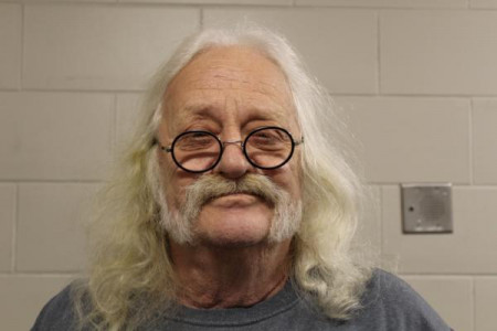 Timothy L Cadle a registered Sex or Violent Offender of Indiana