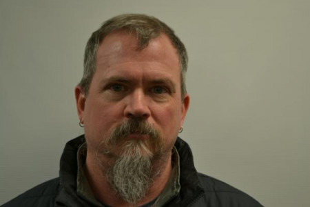 Thomas Brent Wagoner a registered Sex or Violent Offender of Indiana