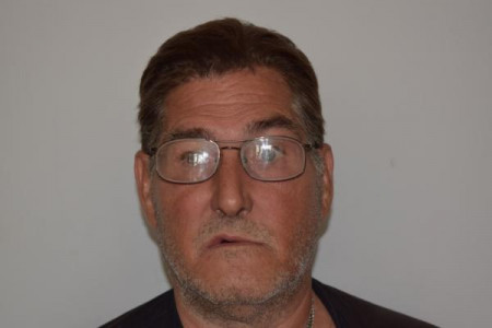 Donald Gene Fry a registered Sex or Violent Offender of Indiana