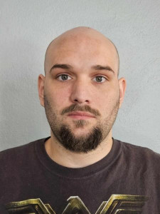 Travis Lee Case a registered Sex or Violent Offender of Indiana