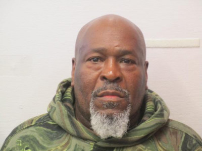 Cedric Mcdamon Fields a registered Sex or Violent Offender of Indiana