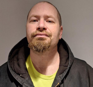 Damon Christopher Brewster a registered Sex or Violent Offender of Indiana