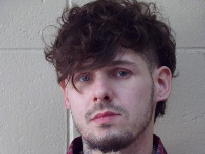 Drew Thomas Bolton a registered Sex or Violent Offender of Indiana