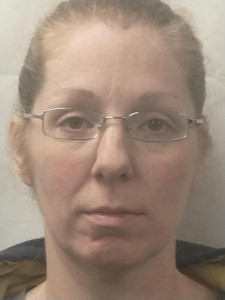 Jennifer L Mahoney a registered Sex or Violent Offender of Indiana