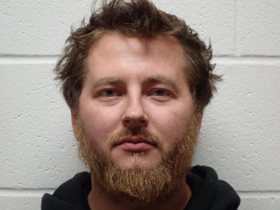 Justin Paul Hash a registered Sex or Violent Offender of Indiana