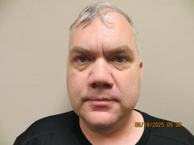 Jeremy L Kiefling a registered Sex or Violent Offender of Indiana