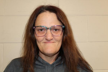 Melissa Lowe a registered Sex or Violent Offender of Indiana
