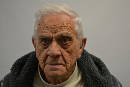 Bob Mccoy Brown a registered Sex or Violent Offender of Indiana