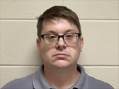 Joshua Alan Gidcumb a registered Sex or Violent Offender of Indiana