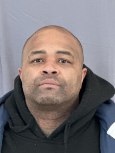 Monta Levelle Tutson a registered Sex or Violent Offender of Indiana