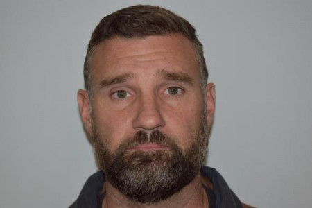 Mark Andrew Yelton a registered Sex or Violent Offender of Indiana