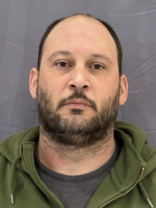 Lucas Gene Garrett a registered Sex or Violent Offender of Indiana