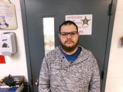 Tyler Allen Sweeney a registered Sex or Violent Offender of Indiana