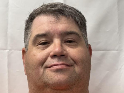 Douglas Robertson a registered Sex or Violent Offender of Indiana