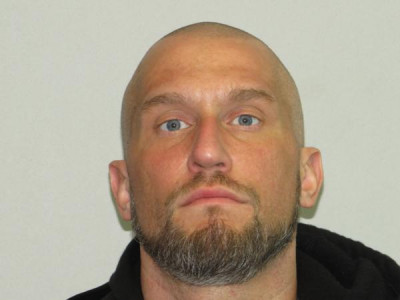 Cory Stephen Holden a registered Sex or Violent Offender of Indiana