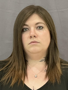 Autumn Rae Ringer a registered Sex or Violent Offender of Indiana