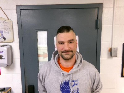 Devin Curtis Main a registered Sex or Violent Offender of Indiana