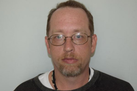 Scott Andrew Stahlhut a registered Sex or Violent Offender of Indiana