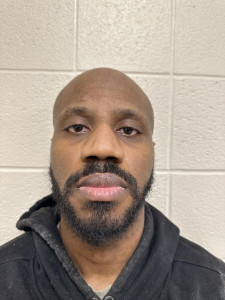 Jeffery Monteze Price Jr a registered Sex or Violent Offender of Indiana