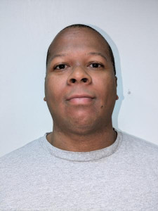 Dion Wayne Roberts a registered Sex or Violent Offender of Indiana