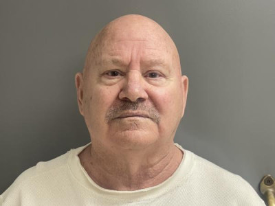 Delwin Dwight Warren a registered Sex or Violent Offender of Indiana