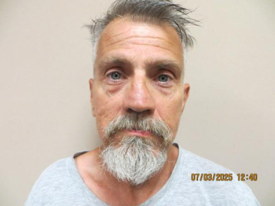 Daniel E Winn a registered Sex or Violent Offender of Indiana