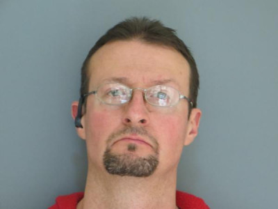 Jonathan Losses Slone a registered Sex or Violent Offender of Indiana