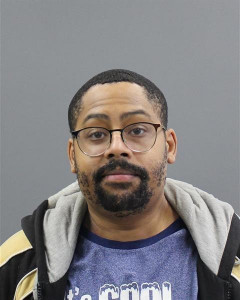 Courtney Brian Crenshaw a registered Sex or Violent Offender of Indiana