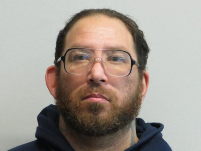 Justin Dirk Beagles Jr a registered Sex or Violent Offender of Indiana