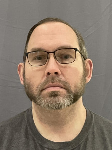 Justin David Moore a registered Sex or Violent Offender of Indiana