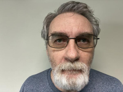 William E White a registered Sex or Violent Offender of Indiana
