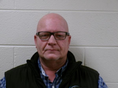 Richard Eugene Emmons II a registered Sex or Violent Offender of Indiana