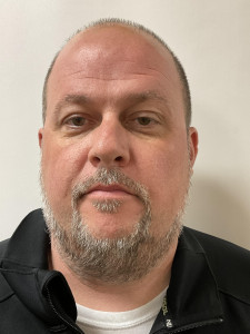 Johnny R Flint a registered Sex or Violent Offender of Indiana