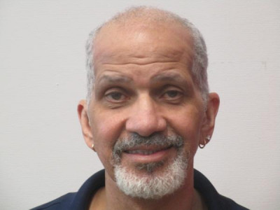 Sterling William Saunders II a registered Sex or Violent Offender of Indiana
