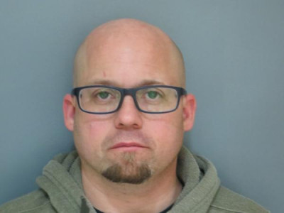 Floyd E Schrock a registered Sex or Violent Offender of Indiana