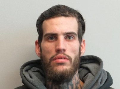 Mason R Perry a registered Sex or Violent Offender of Indiana