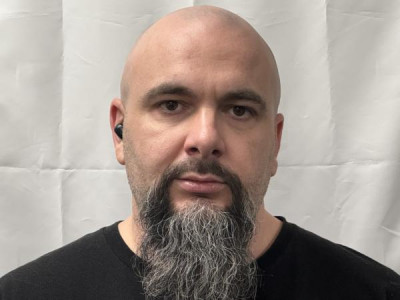 Edward Vernon Wilson III a registered Sex or Violent Offender of Indiana