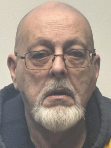 Jonathan Dee Persinger a registered Sex or Violent Offender of Indiana