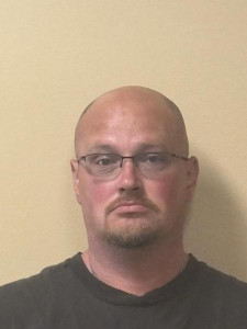 Terence W Lowery a registered Sex or Violent Offender of Indiana