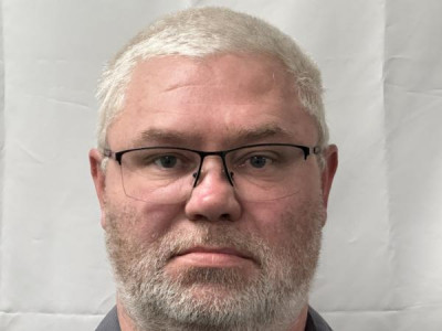 Benton D Compton a registered Sex or Violent Offender of Indiana