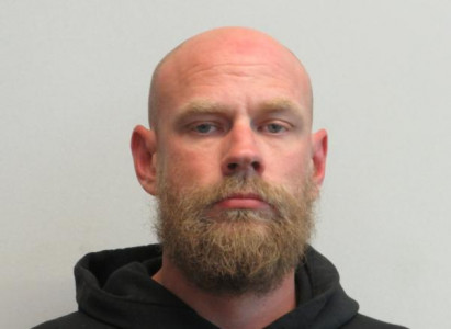 Bradley Dean Walz a registered Sex or Violent Offender of Indiana